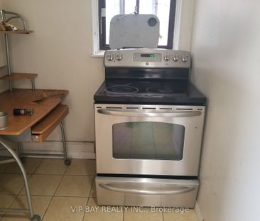 For Lease - 52 Athabaska Avenue, Toronto, Ontario - Photo 6