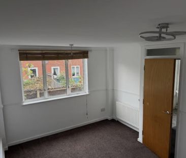 4 bedroom detached house to rent - Photo 1