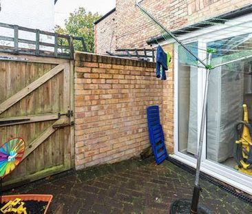 1 bedroom flat to rent - Photo 5