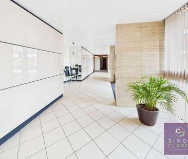 Regents Park Road, Finchley Central, N3 - Photo 4