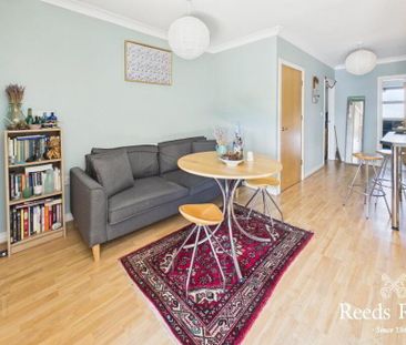 Flat 12B, Loughside Court, Kinnegar Avenue, Holywood, BT18 9JR - Photo 1