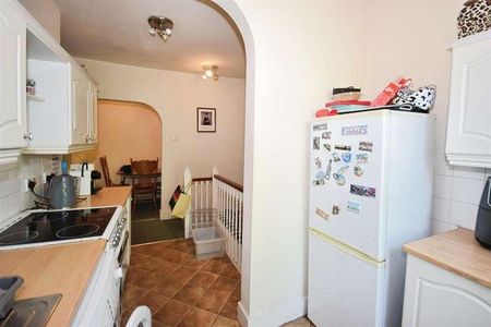 Lower Downs Road, Raynes, SW20 - Photo 4