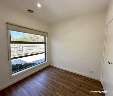 SPACIOUS 3 BEDROOM UNIT IN DOVETON - Photo 6