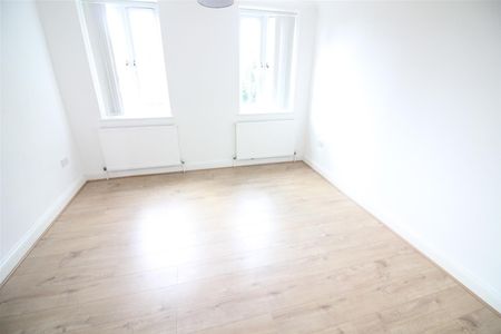 Bridge Road, Hounslow - Photo 5