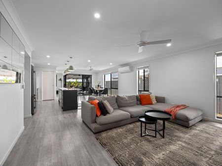 25 William Street, Deebing Heights QLD 4306 - House For Rent | Domain - Photo 3