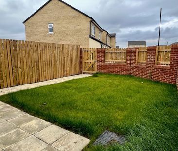 Chalk Road, Doncaster, Stainforth - Photo 1