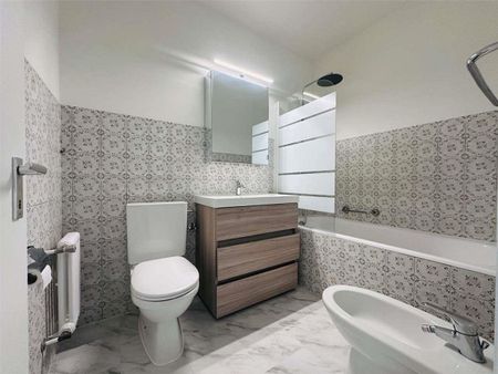 STABIO - 3.5 locali ristrutturato in zona residenziale, tranquilla e i - Foto 2