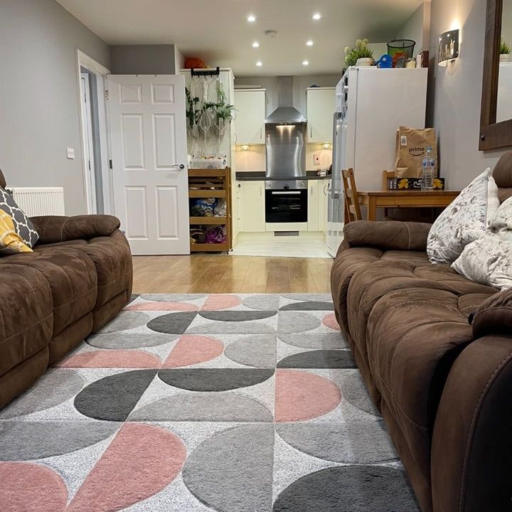 2 Bed Flat, Turner Street, E16 - Photo 1