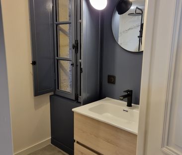 Superbe T1 de prestige avec vue sur les Quais - Photo 4