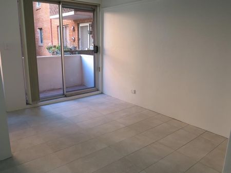 First Floor- 2 bedder - Photo 3