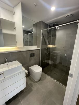 Stylish Apartment for Rental in the Heart of Carnegie - Photo 1