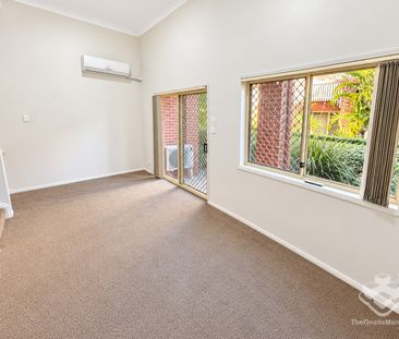 Three-Bedroom Townhouse with Resort-Style Facilities in Central Bun... - Photo 1
