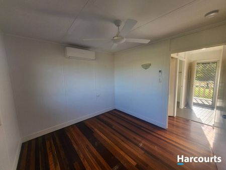 Beautiful Home With Scenic Views - Photo 5