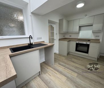 3 bedroom terraced house to rent - Photo 6