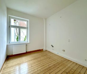 Sie werden begeistert sein! Renovierte 3-Zimmer-Wohnungin klassischem Altbauin der schönen Fröbelstraße - Photo 1