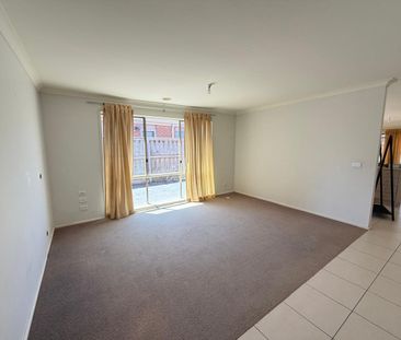 Secure the rental of this gorgeous home today! - Photo 3