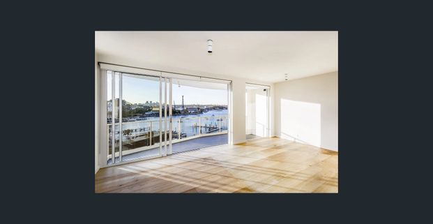 Harbourfront Living with Iconic Views | 2 Bed + Parking - Photo 1