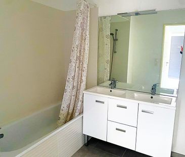 Location Appartement 3 pièces 66m² VILLEFRANCHE SUR SAONE 69400 - Photo 1