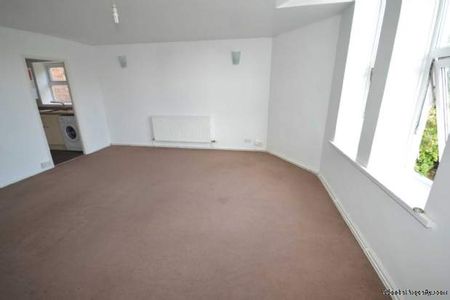 2 bedroom property to rent in Prenton - Photo 2