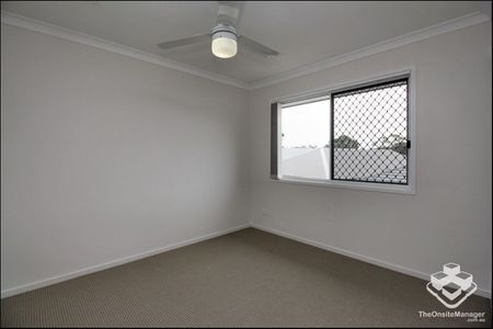 Large 3 Bedroom Townhouse avail: 16/11/2024 - Photo 3