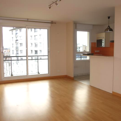 Location Appartement 4 pièces 87m² ORLEANS 45000 - Photo 1