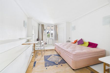 Studio to rent - Photo 2