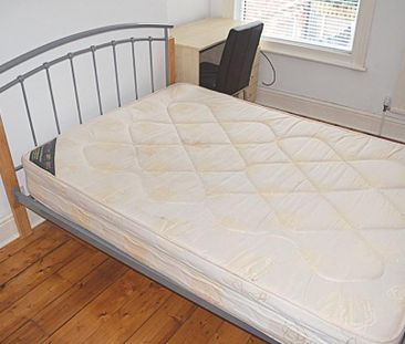 5 bedroom terraced house to rent - Photo 3