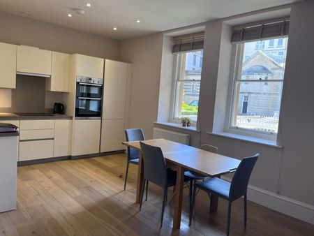 2 Bed Flat, The General, BS1 - Photo 3