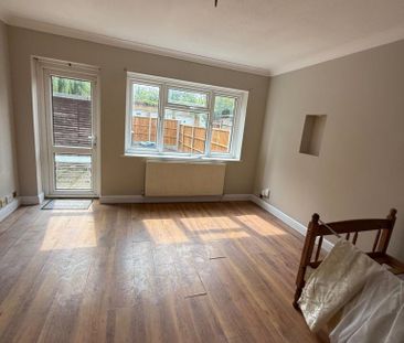 2 bedroom maisonette to rent - Photo 1