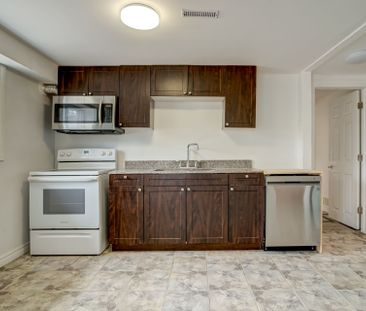 For Lease - 235 Cedar Crescent Unit# Lower, Barrie, Ontario - Photo 5