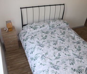 Room in a Shared House, Capstone Avenue, B18 - Photo 2