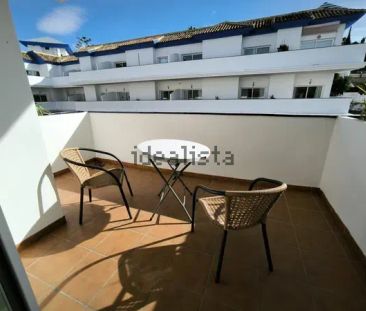 Alquiler de estudio en Calle Guadalhorce - Photo 2