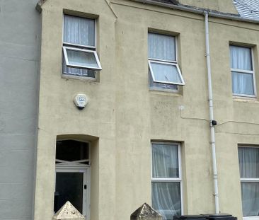 1 bedroom in a house share to rent - Photo 6