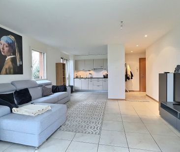 Superb 2.5-room apartment for rent on the edge of a park - Foto 2