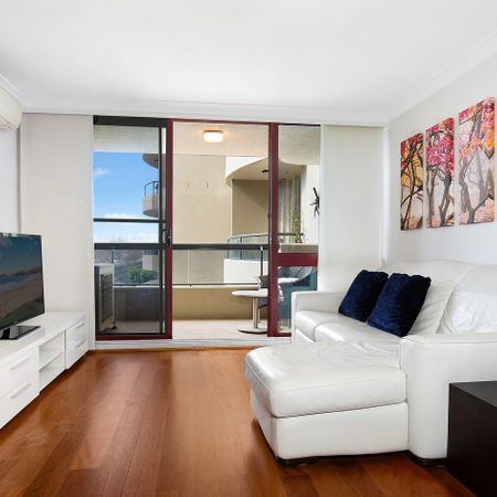 Stylish and contemporary apartment in a great location - Photo 4