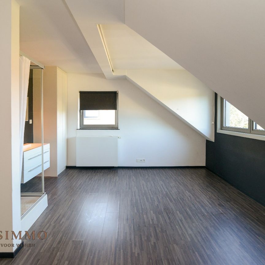 Ruim en instapklaar duplex appartement met carport en terras - Foto 1