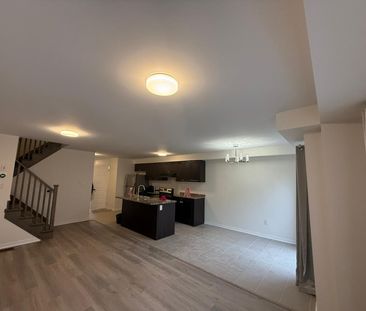 For Lease - 71 Bedrock Drive, Hamilton, Ontario - Photo 1