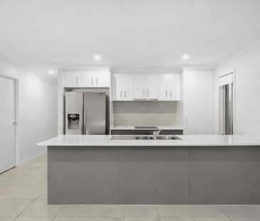 Modern, Low-Maintenance Living in Prime Spring Mountain Location - Photo 4