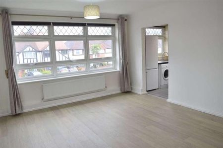 Strawberry Lane, Carshalton, SM5 - Photo 3