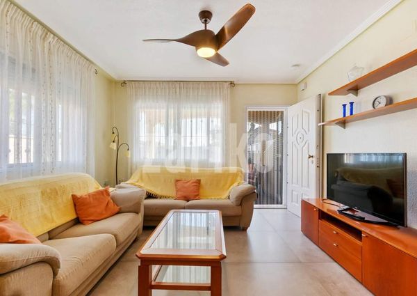 Chalet for rent in Torre de la Horadada