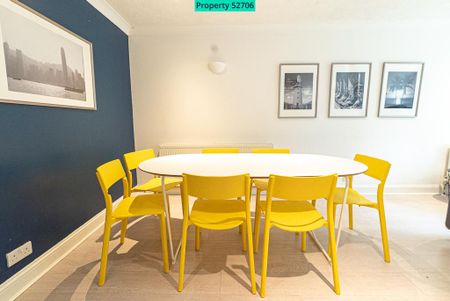 6 bedroom detached house to rent - Photo 4