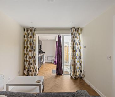 1 bedroom ground floor flat to rent - Photo 5