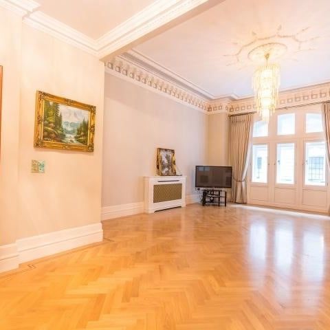 3 Bed Flat, Whitehall Court, SW1A - Photo 1