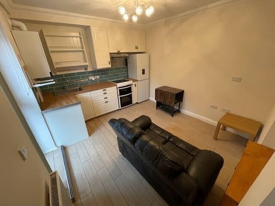 Euclid Street, SWINDON - Photo 1