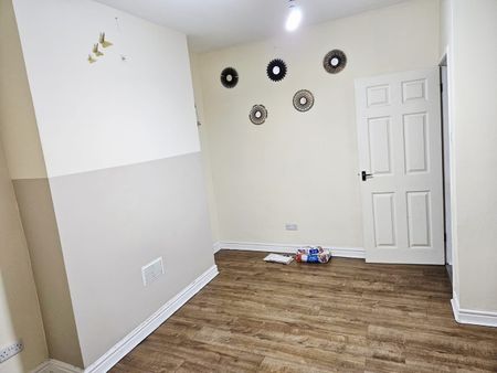 1 Bed Flat, Melbourne Road, LE2 - Photo 2