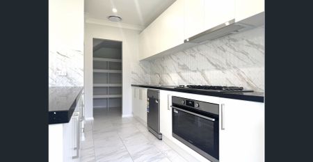 Brand New Large Family Home - Photo 5