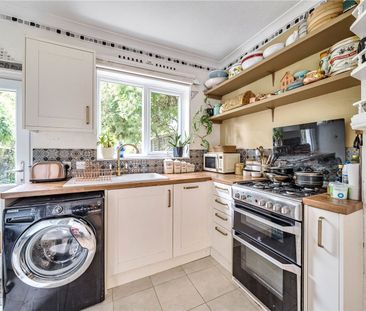 Shelbourne Road, N17, London - Photo 1