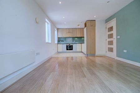 2 bedroom flat to rent - Photo 2