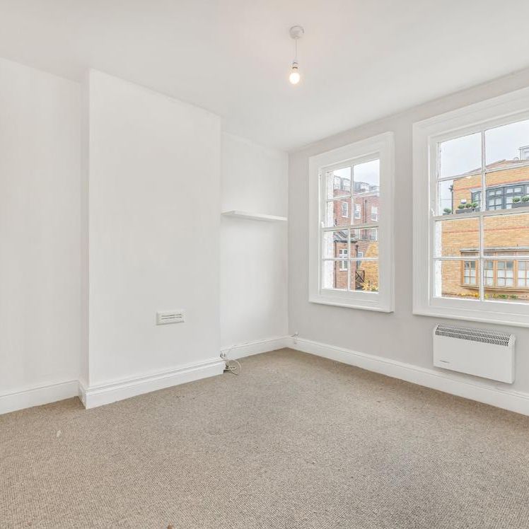 Clyston Street, Clapham SW8 - Photo 1