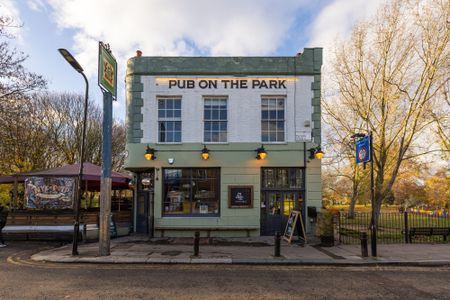 Chester Crescent , E8 2PH - Photo 3